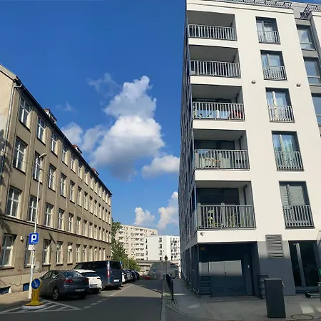 Central&quiet Studio Daire